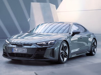 Audi представила электрический седан e-tron GT